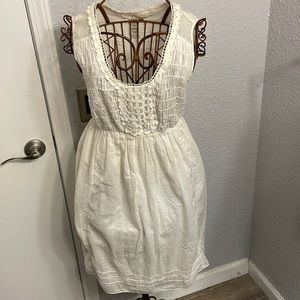 Max Studio Cream Dress. Size Large. Knee length
